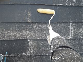 屋根シーラー塗り
