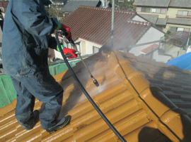 2412T屋根高圧洗浄１.jpg