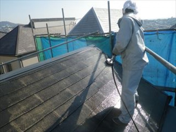 神戸市垂水区　M様邸　外壁と屋根の高圧洗浄サムネイル