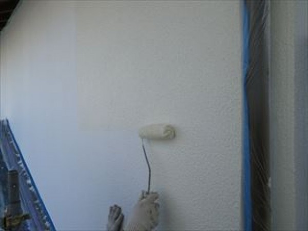神戸市北区　A様邸　外壁塗装工事　2階外壁塗装上塗り他サムネイル