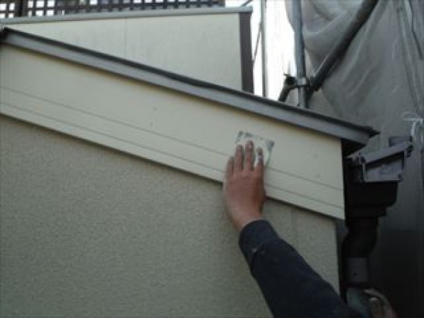 神戸市長田区　S様邸　外壁塗装工事　高圧洗浄と各所のケレン作業サムネイル