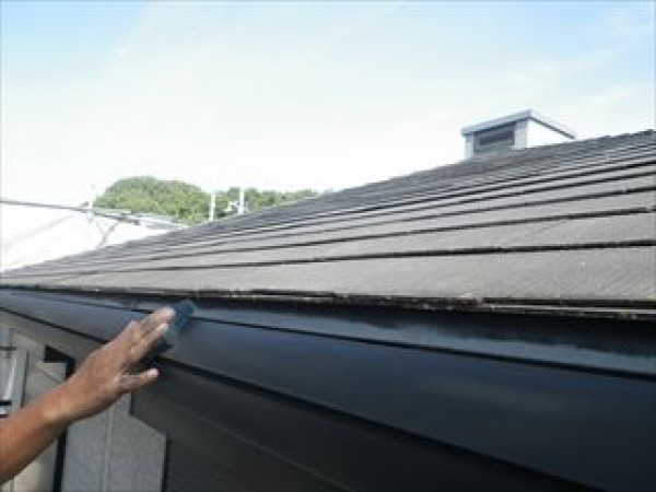 神戸市西区　n様邸　外壁塗装・屋根塗装工事　外壁と屋根の高圧洗浄と付帯部のケレンサムネイル