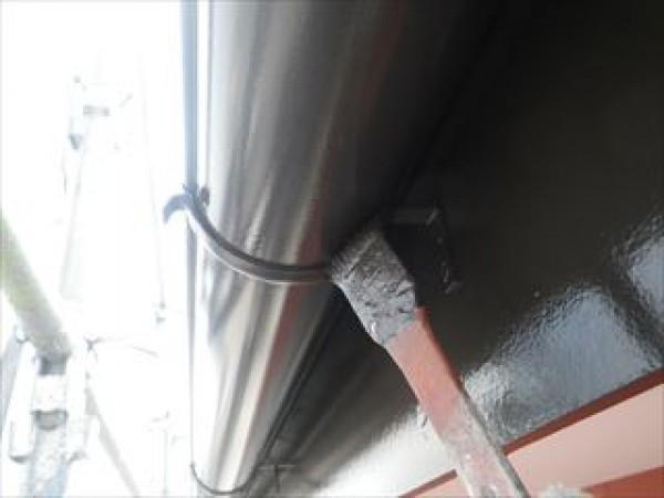 神戸市長田区　D様邸　外壁塗装屋根塗装工事　付帯部上塗り2回目サムネイル