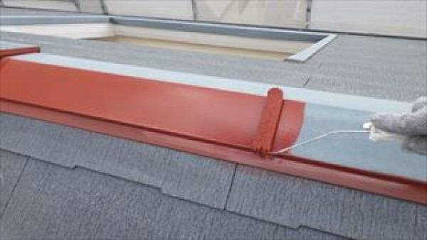 神戸市垂水区　A様邸　外壁塗装・屋根塗装工事　付帯部下塗りと屋根の下塗りサムネイル