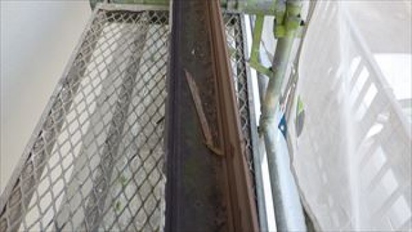 神戸市垂水区　T様邸　外壁屋根改修工事　樋の撤去サムネイル