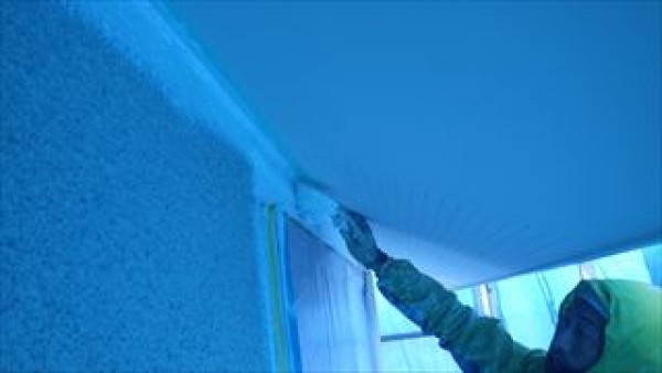 神戸市垂水区T様邸　外壁塗装・屋根塗装工事　外壁下塗り微弾性ﾌｨﾗｰﾊﾟﾀｰﾝ塗りサムネイル