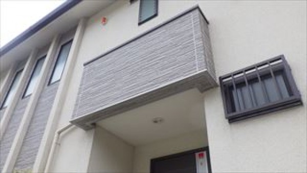 神戸市垂水区T様邸　外壁塗装・屋根塗装工事　意匠性外壁のクリヤー塗装サムネイル