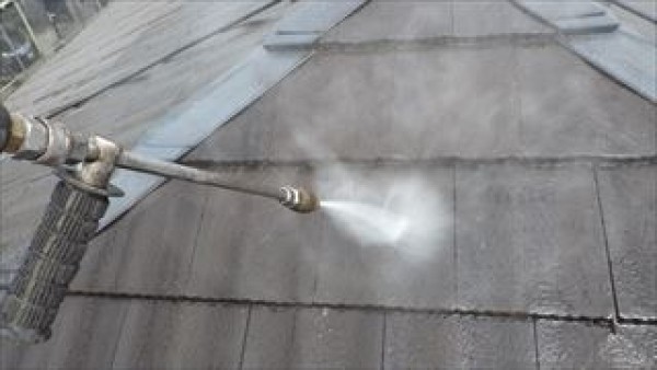 神戸市西区　T様邸　外壁塗装屋根塗装工事　外壁と屋根の高圧洗浄サムネイル