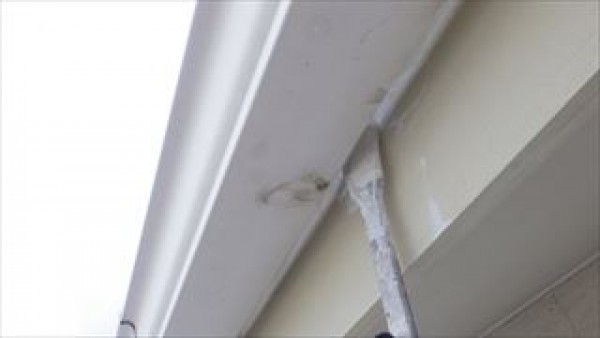 神戸市垂水区　K様邸　外壁塗装・屋根塗装工事　付帯部分の上塗１回目ほかサムネイル