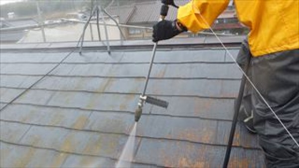 神戸市西区　N様邸　外壁塗装屋根塗装工事　外壁と屋根の高圧洗浄サムネイル
