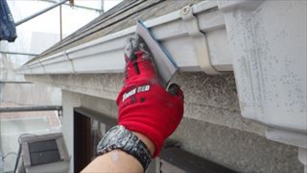 神戸市垂水区　MU様邸　外壁塗装・屋根塗装工事　外壁と屋根の高圧洗浄サムネイル