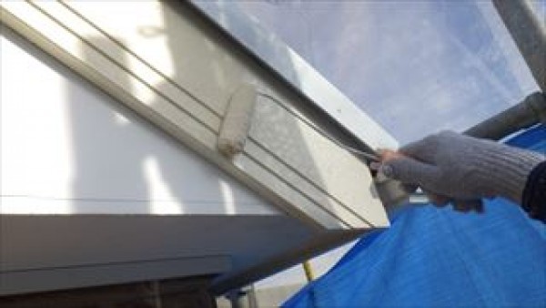 神戸市垂水区　HJ様邸　外壁塗装屋根塗装工事　付帯部上塗り1回目と屋根の塗装サムネイル