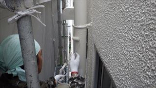 神戸市垂水区　ＯＳ邸　外壁塗装工事　各所仕上げと清掃手直し・自主検査サムネイル