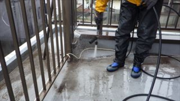 神戸市垂水区　KY様邸　外壁塗装・屋上防水工事　高圧洗浄サムネイル