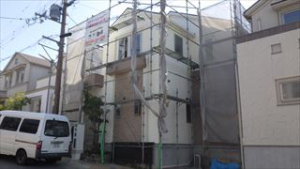 神戸市垂水区　MO様邸　外壁塗装屋根塗装工事　検査と木材保護塗料塗りサムネイル