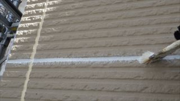 神戸市垂水区　YM様邸　外壁塗装・屋根塗装工事　北西面外壁下塗りほかサムネイル