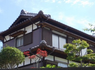 神戸の和風建築の建物で木部と漆喰がとても綺麗に仕上がりました　神戸市Ｆ様邸サムネイル