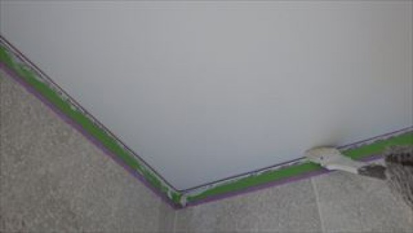ガレージ天井の塗り替えと付帯部分の上塗り2回目　神戸市兵庫区IN様邸サムネイル