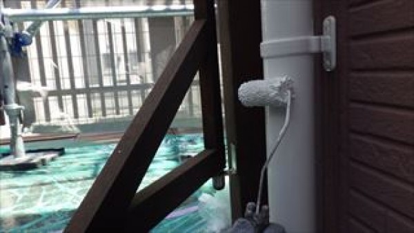 雨で工期が延びましたが立ち合い検査を行ないました　神戸市YM様邸ガイナ塗装工事サムネイル