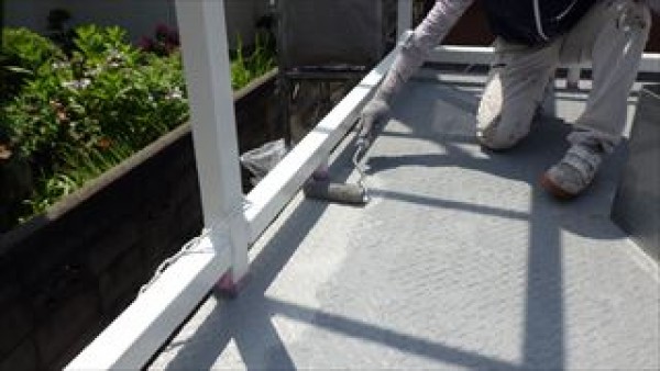 神戸市西区KN様邸塗装工事　立ち合い検査とガレージ土間上塗りサムネイル