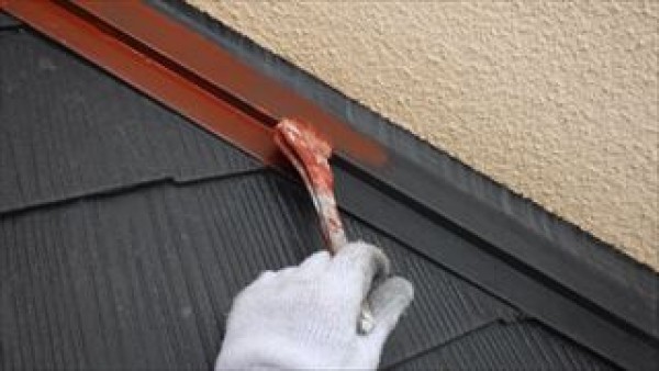 鉄部の錆止めと下地補修　神戸市垂水区での塗り替え工事サムネイル