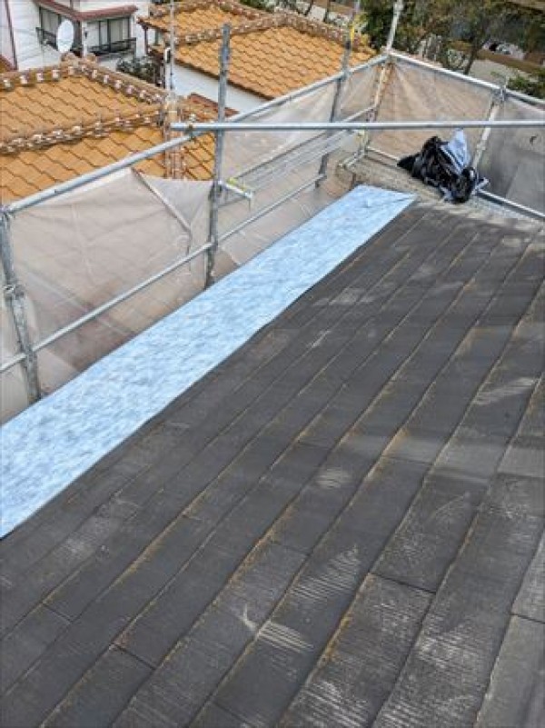 カラーベストの屋根に金属屋根のカバー工法　神戸市垂水区SM様邸塗装工事サムネイル