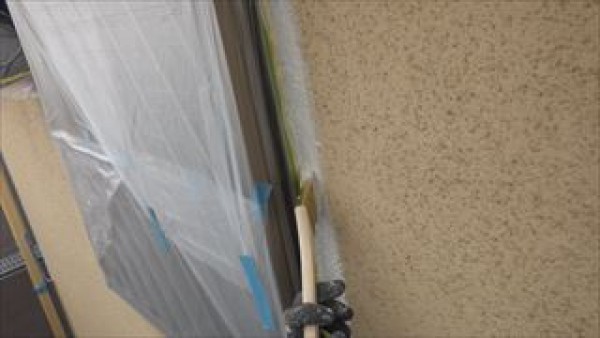 微弾性フィラーをパターン塗りし、ナノコンポジットWで上塗りします　神戸市垂水区Y様邸サムネイル