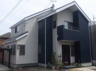 外壁塗り替えと屋根のカバールーフ工法　神戸市垂水区SR様邸サムネイル