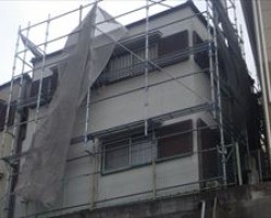 神戸市垂水区　ＹD様邸外壁塗装工事　足場組サムネイル