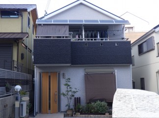 神戸市垂水区YS様邸塗装工事　多彩柄吹き付け仕様サムネイル